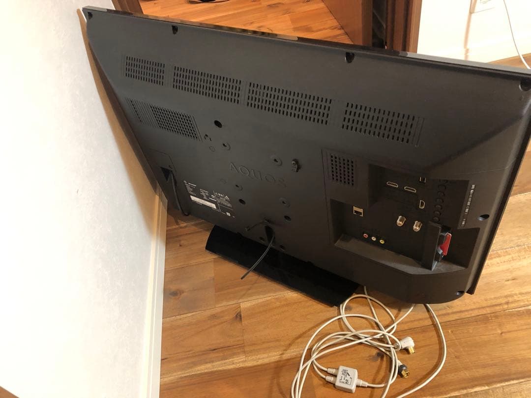 プリオ　SHARP 液晶テレビ 2T-C32AE1