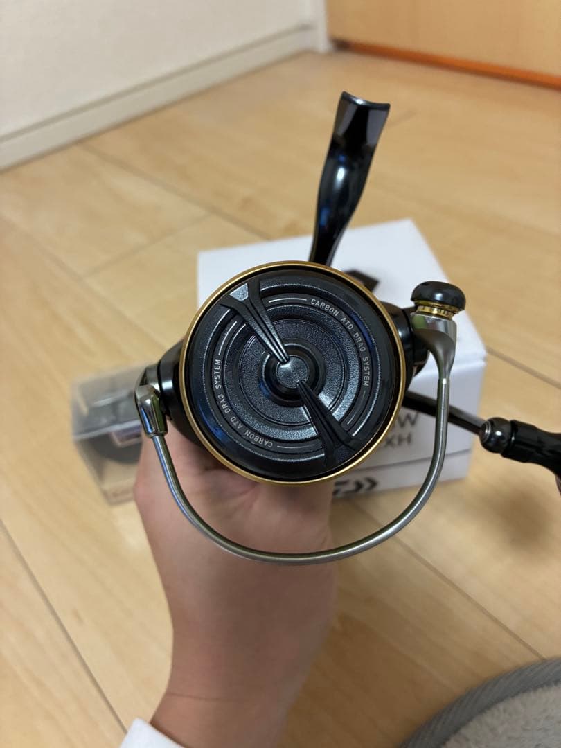 22CALDIA SW 4000D-CXH スピニングリール