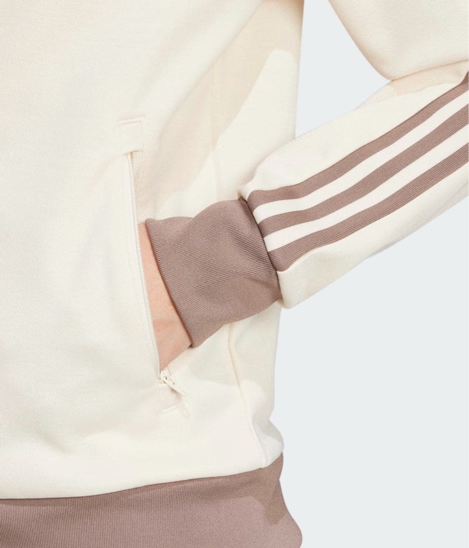 新品　アディダス　オリジナルス　クラシックトラックジャケット　ホワイト　ブラウン