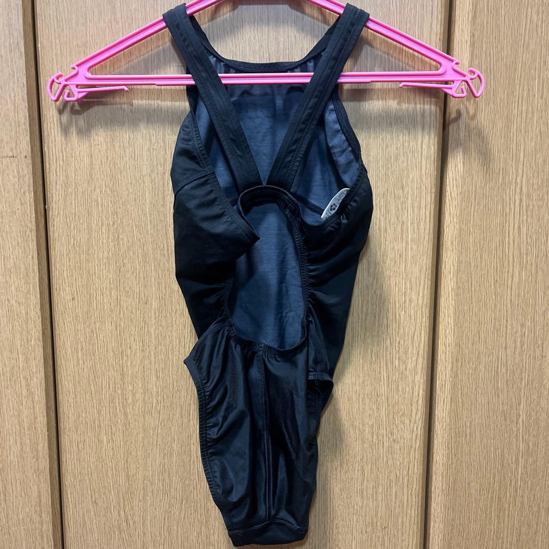 アリーナ　競泳用水着