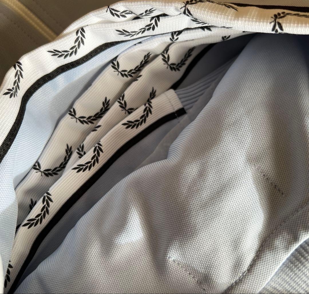 Fred Perry フレッドペリー　トラックジャケット　Taped L 新品