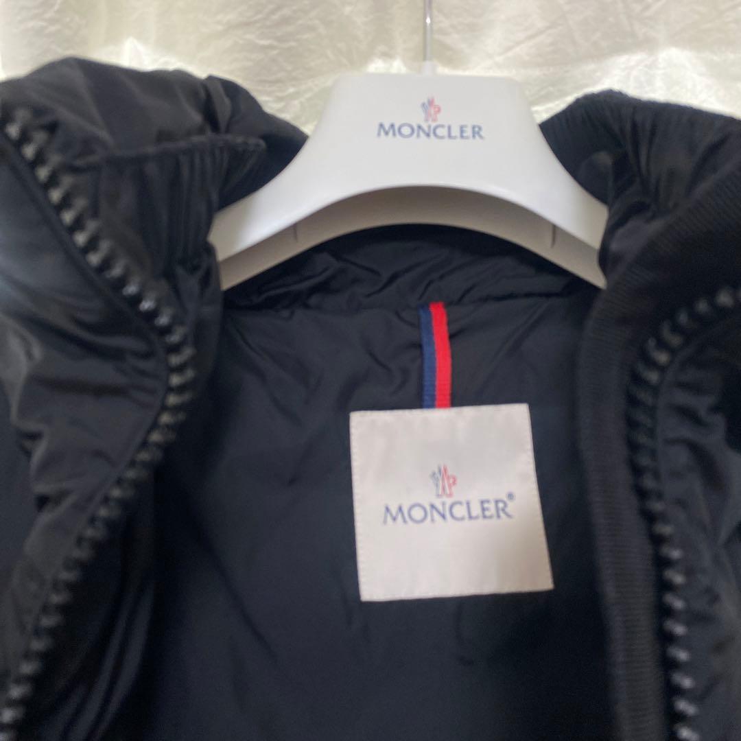 MONCLERロングダウン