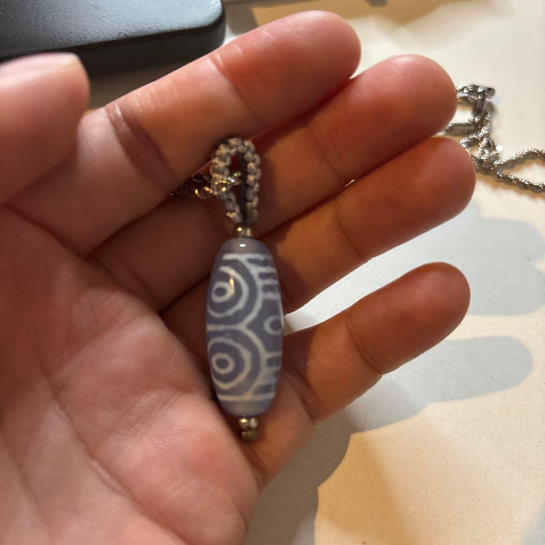 綺麗な龍眼老玉髄天珠！ズーンとくる！