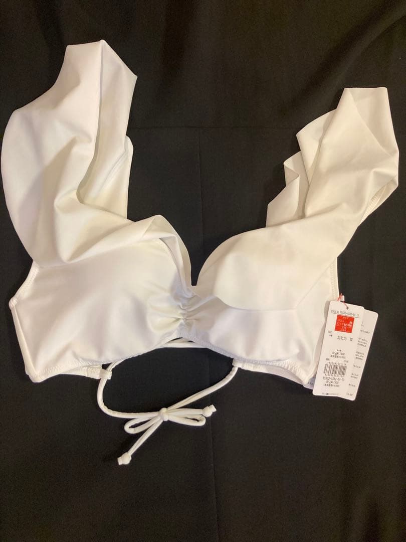 新品未使用タグ付⭐︎軽い着け心地でしっかり盛れる楽盛り水着ビキニ11LSan-ai