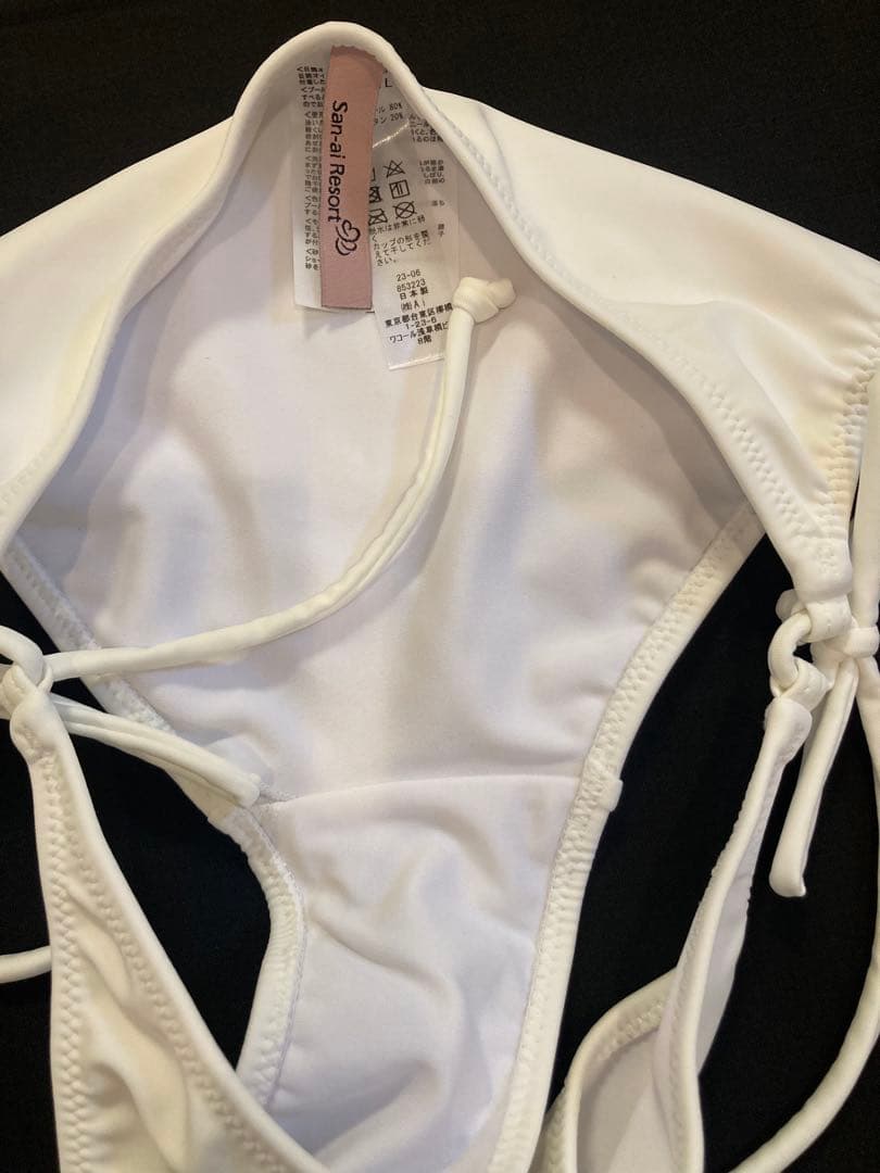新品未使用タグ付⭐︎軽い着け心地でしっかり盛れる楽盛り水着ビキニ11LSan-ai