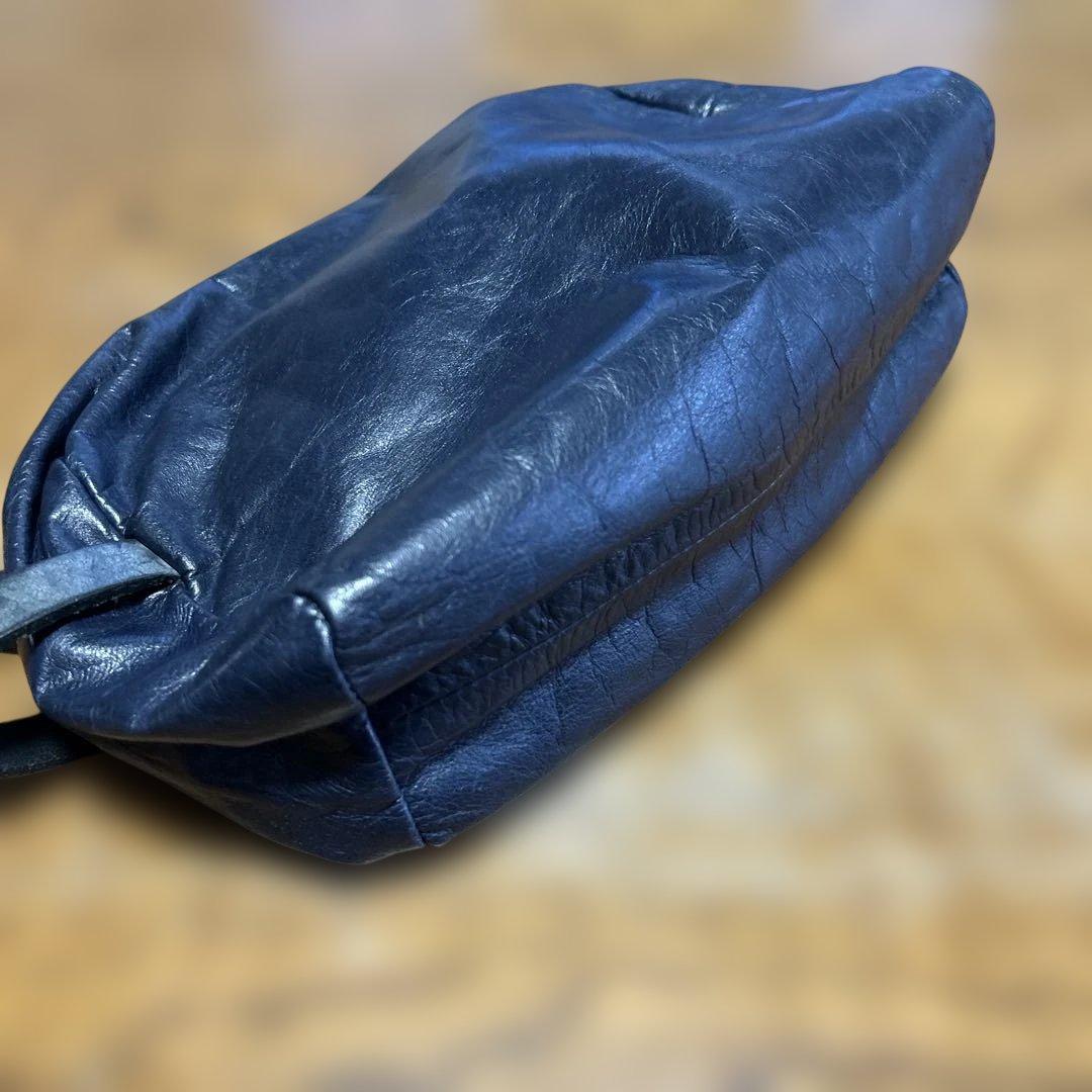 美品）m0851 レザー クラッチ／ポーチ ネイビー 約25cm