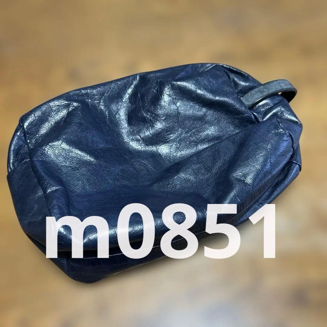 美品）m0851 レザー クラッチ／ポーチ ネイビー 約25cm