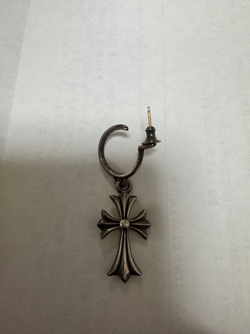 クロスデザイン シルバー調 ピアス(片耳用)