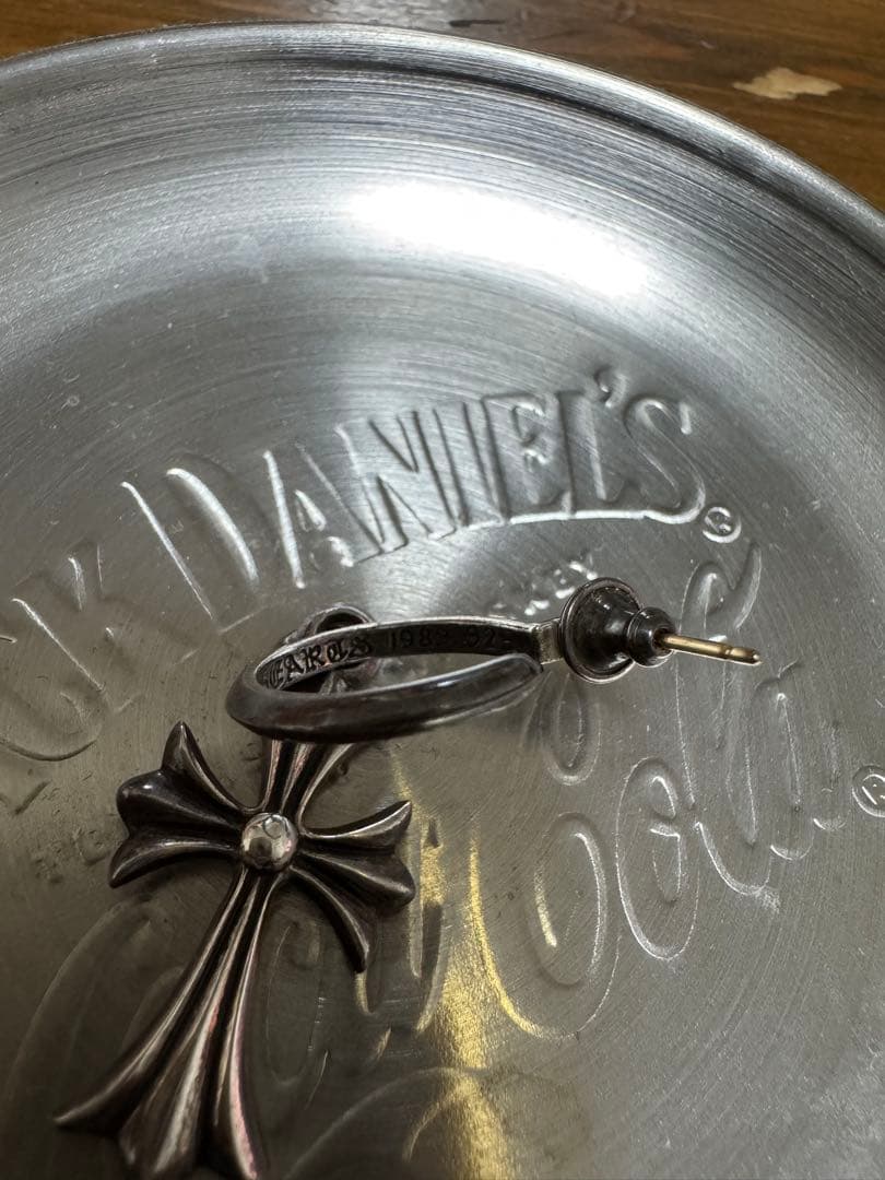 クロスデザイン シルバー調 ピアス(片耳用)