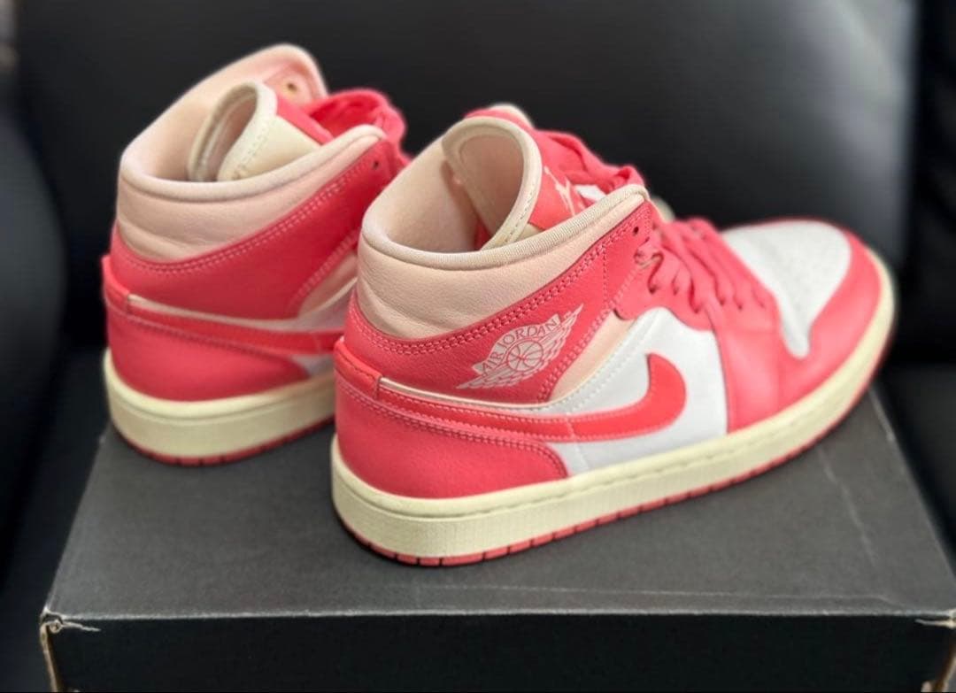 Nike Air Jordan 1 ピンク/ホワイト ハイカット