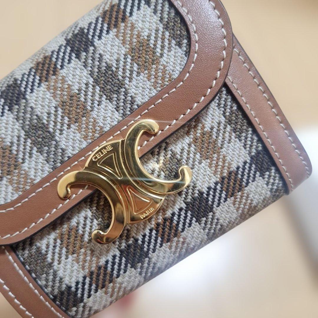 CELINE チェック柄二つ折り財布