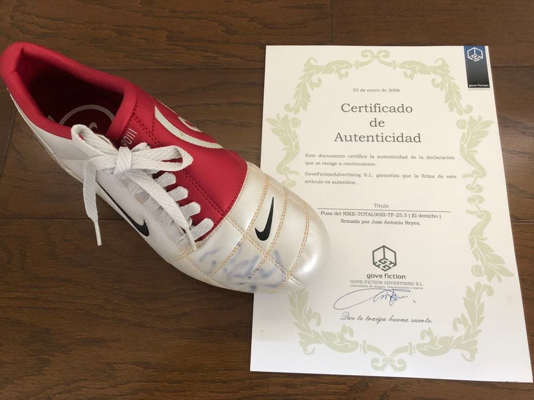 【元スペイン代表】ホセ・アントニオ・レジェス 直筆 サイン入り スパイク 右足用