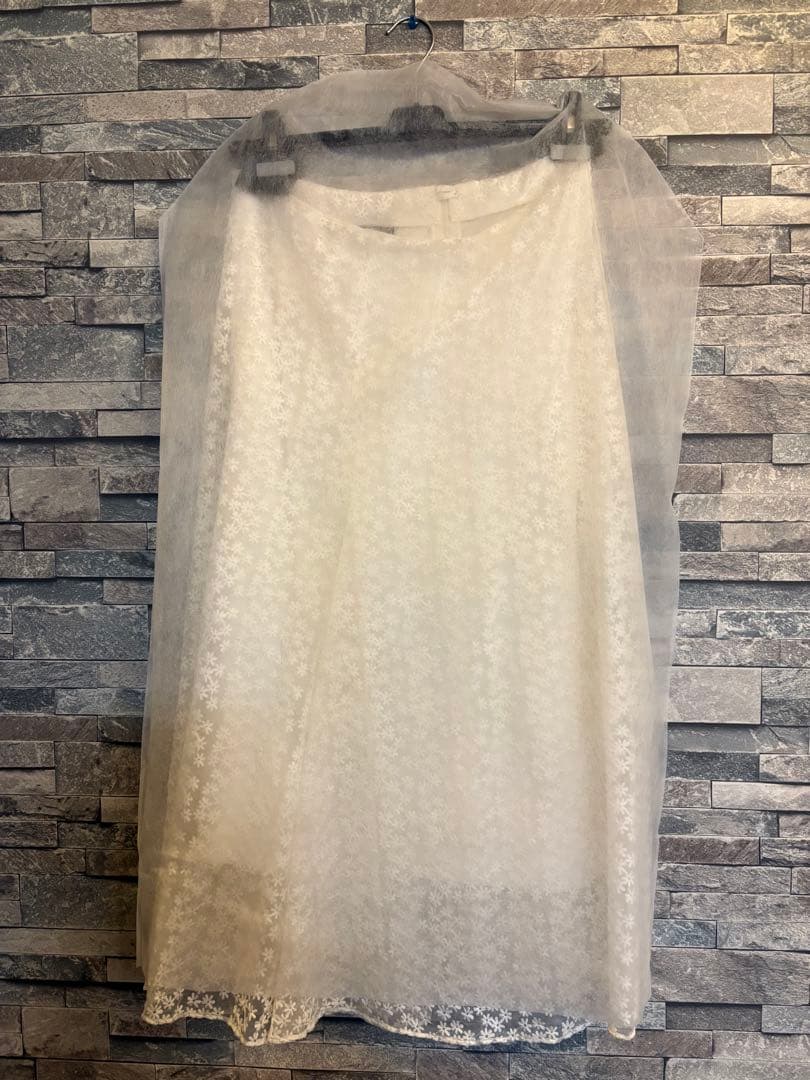 皇室御用達ブランドAKRIS 刺繍 フレアスカート