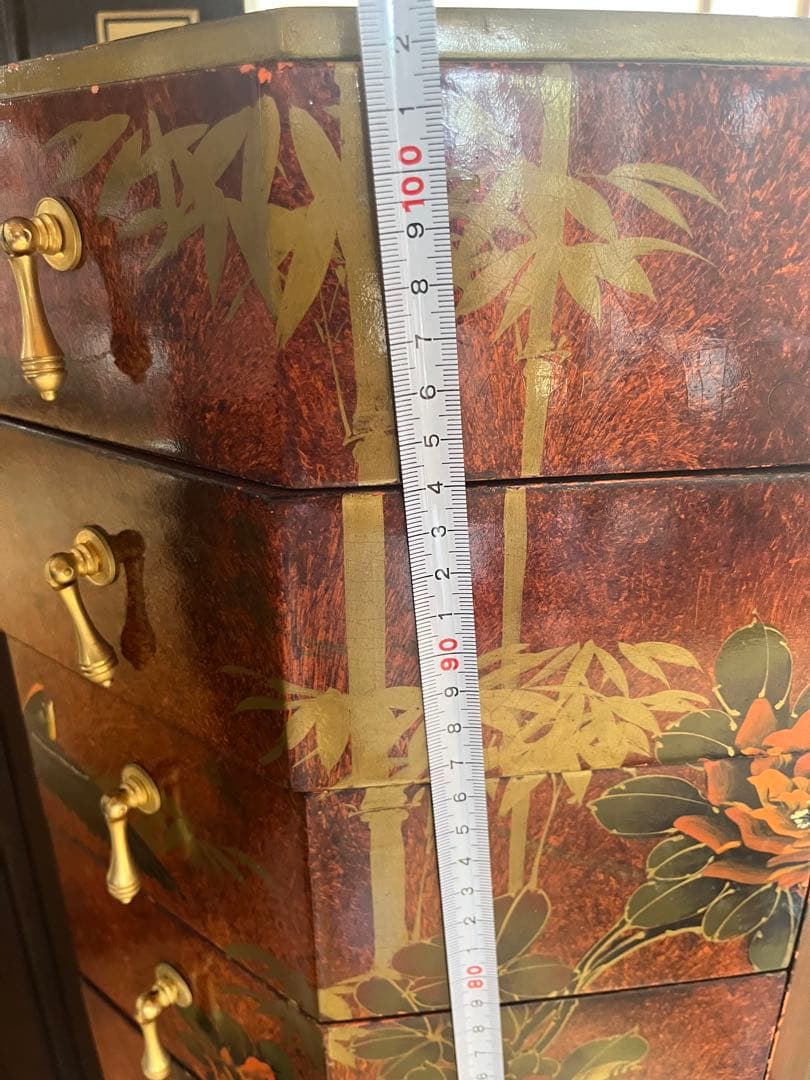 花鳥装飾の八角形引き出し