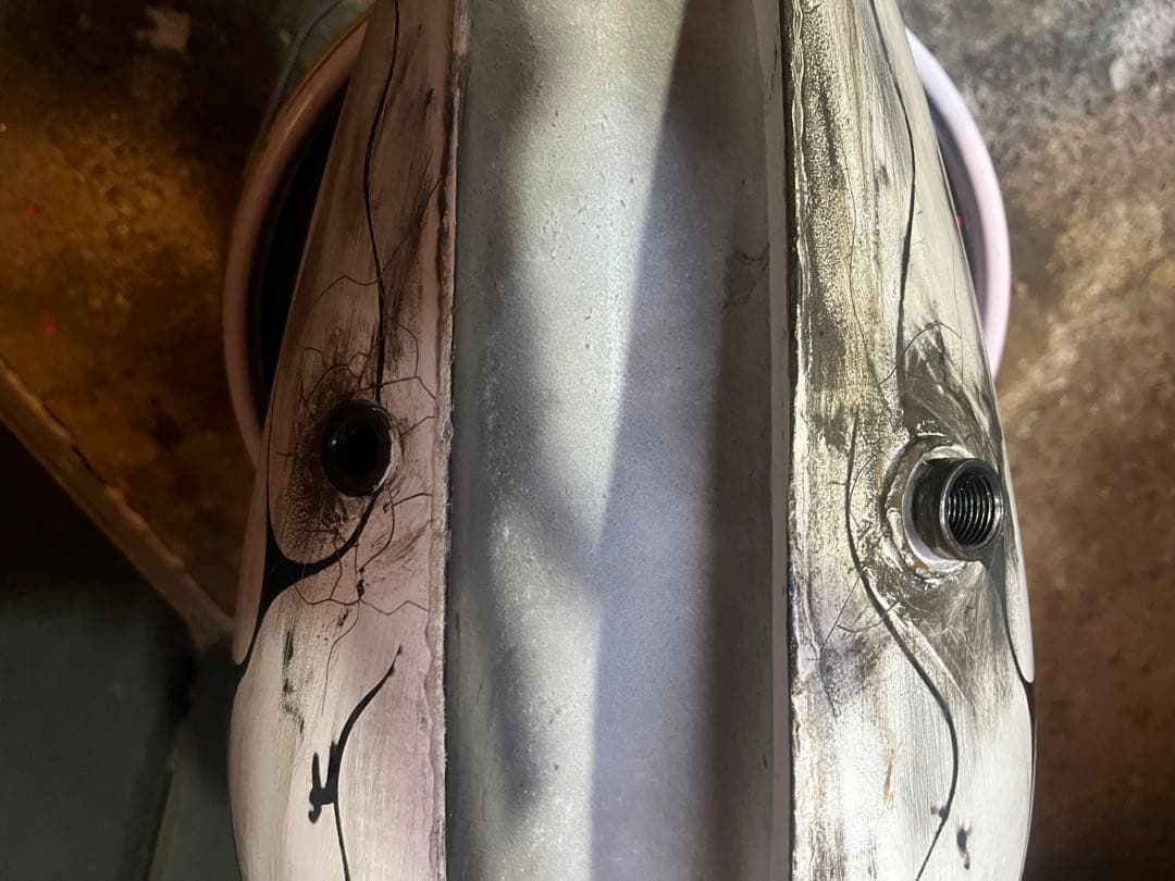 新品ピーナッツタンク エイジング塗装 ハーレー