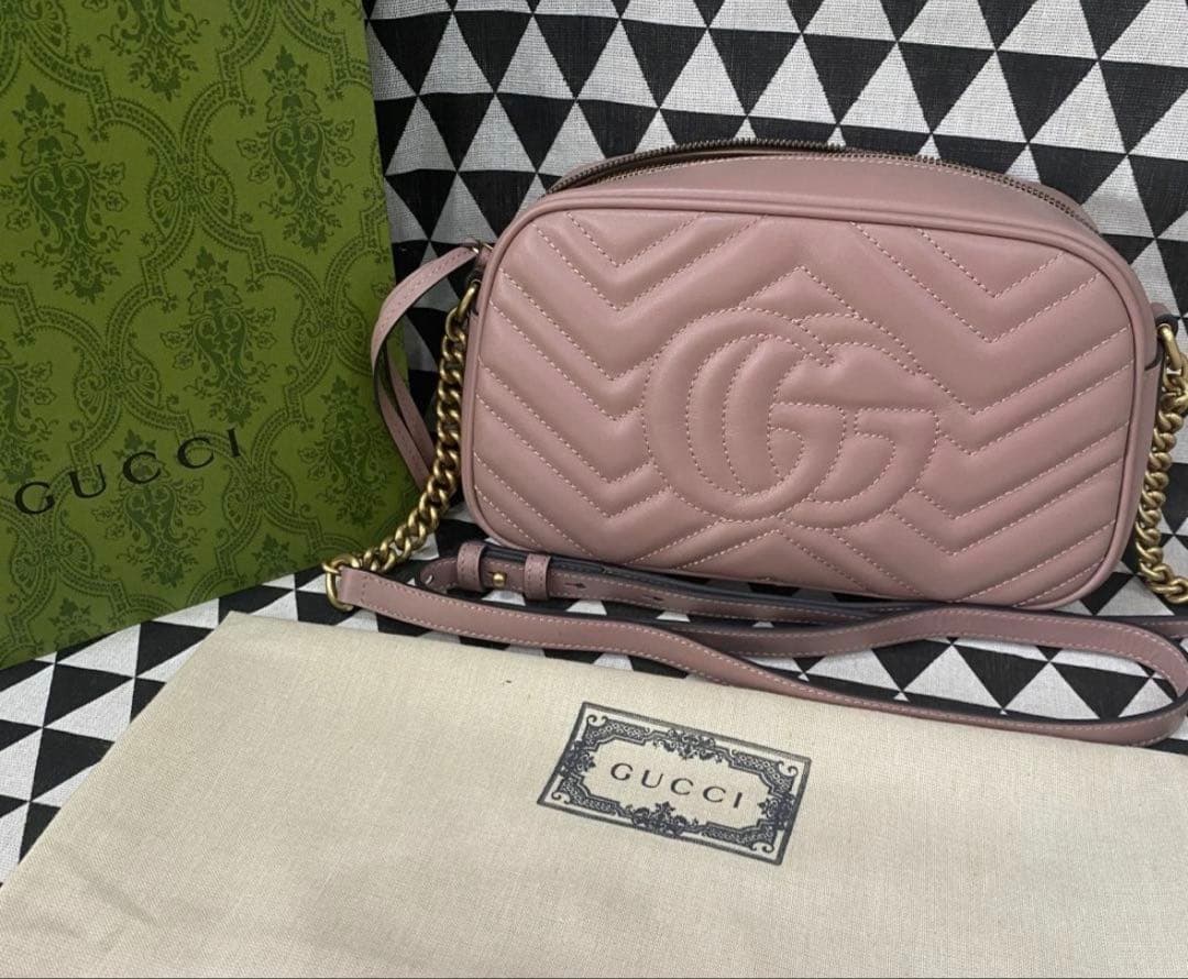 GUCCI グッチ　GG マーモント　ショルダーバッグ