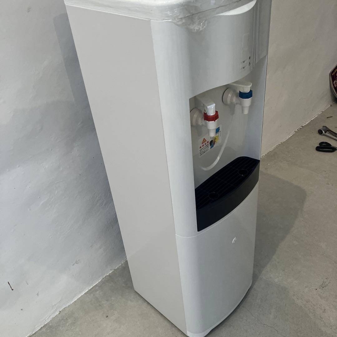 ウォーターサーバー アルピナ　ハワイウォーター　クリスタルクララ等