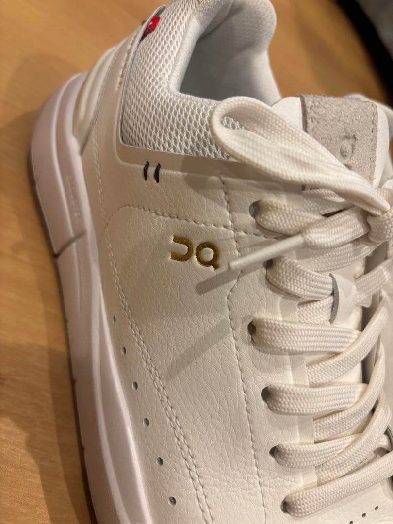 on ロジャーセンターコート　25.5cm