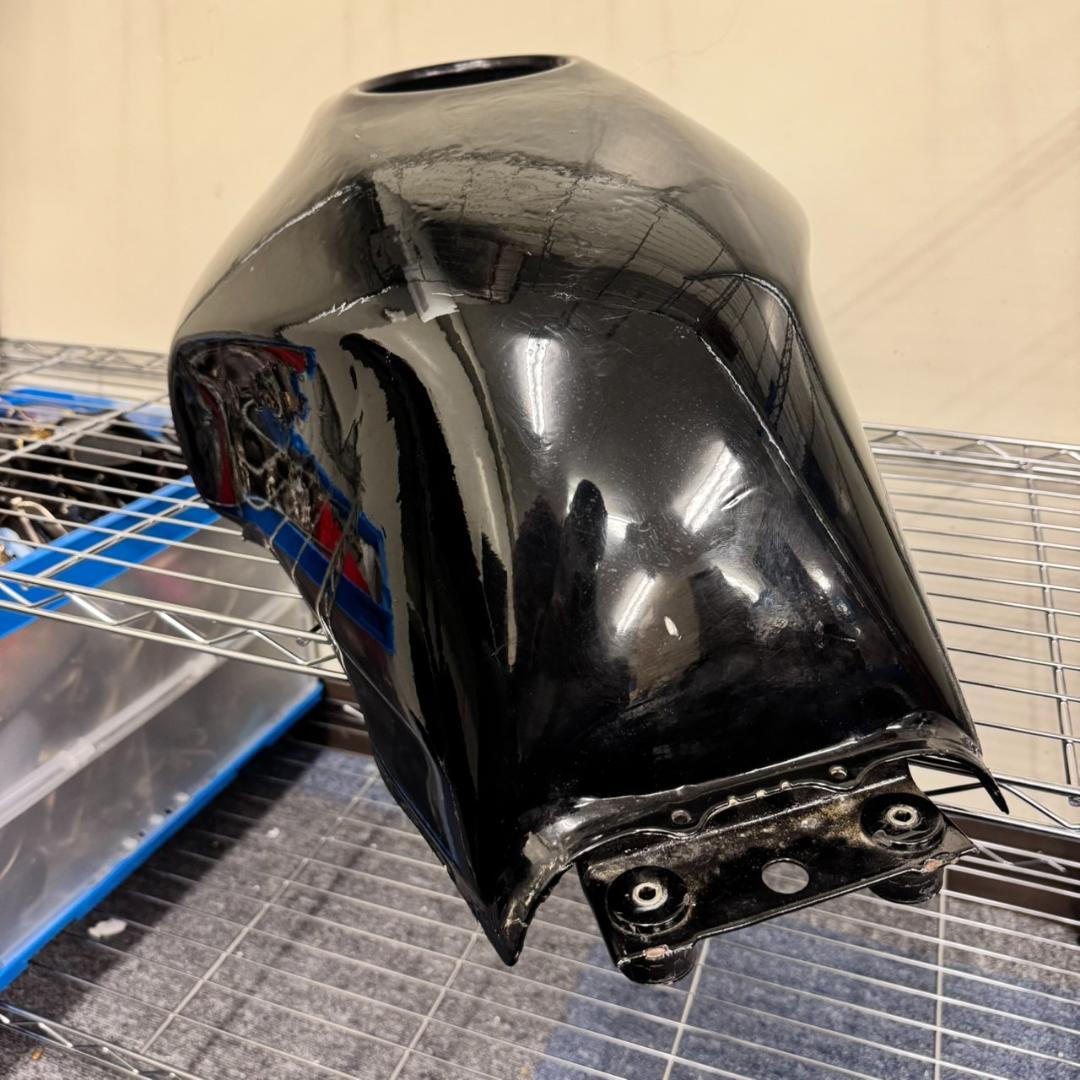 【中古】バイク用ガソリンタンク 車種不明 容量不明 ブラックカラー 現状品