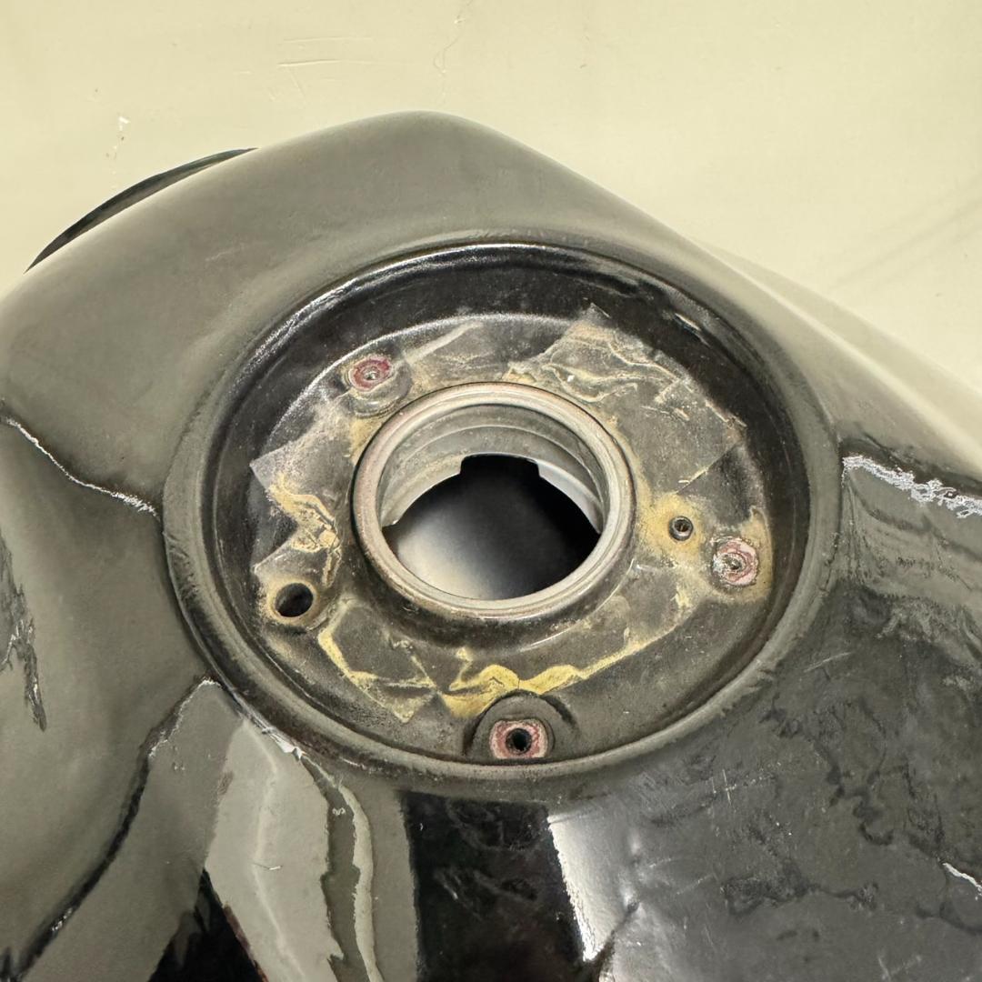 【中古】バイク用ガソリンタンク 車種不明 容量不明 ブラックカラー 現状品