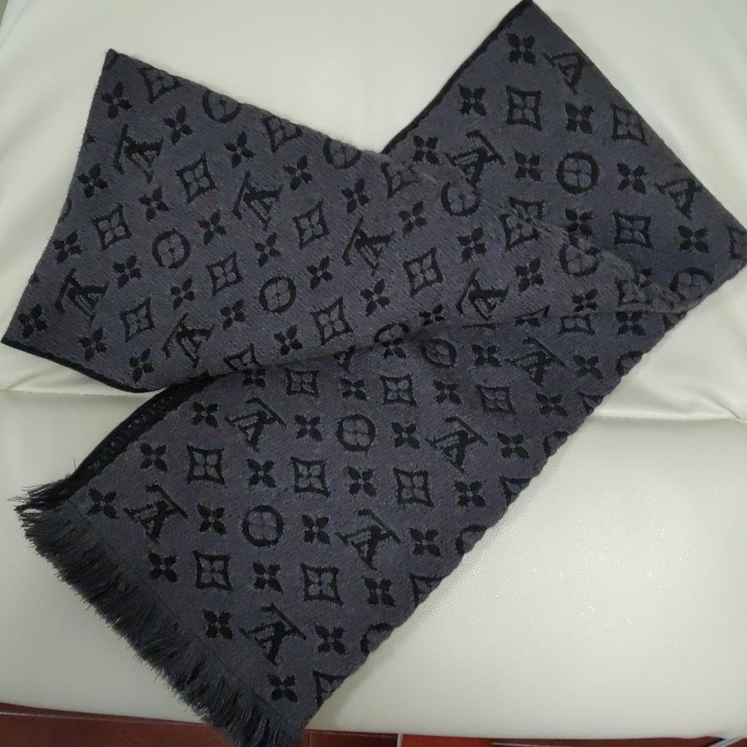 Louis Vuitton ブラック ロゴマフラーM78526未使用