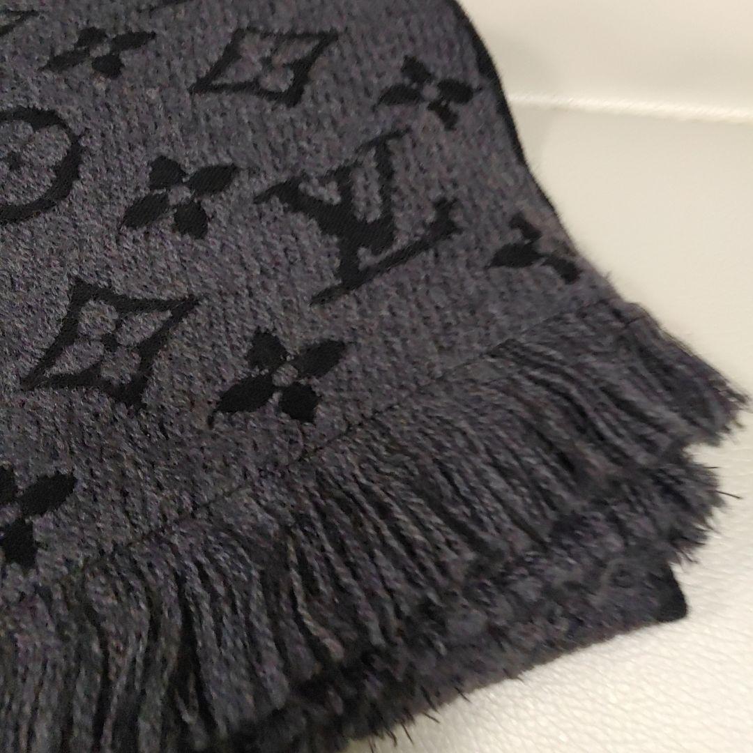 Louis Vuitton ブラック ロゴマフラーM78526未使用