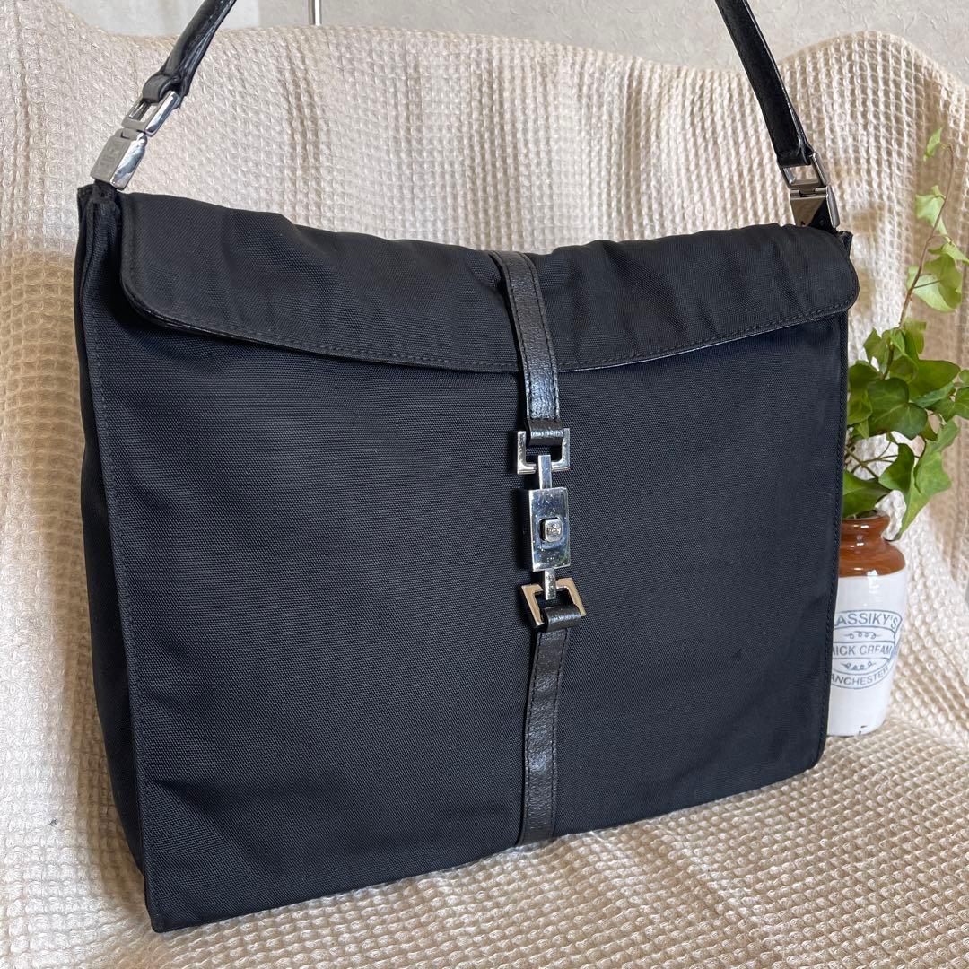 ◇ GUCCI グッチ ワンショルダーバッグ ナイロン×レザー ブラック ◇