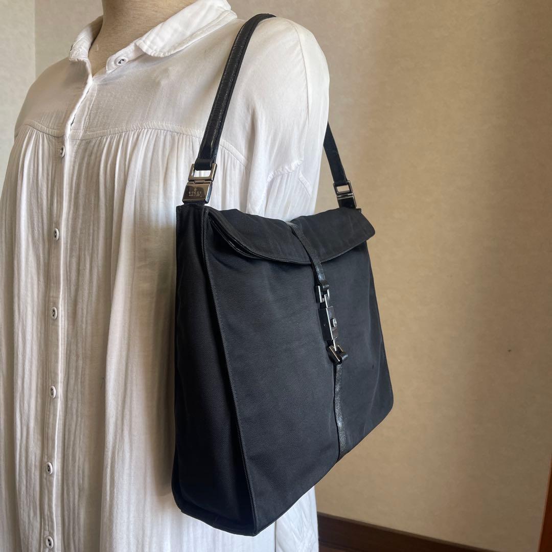 ◇ GUCCI グッチ ワンショルダーバッグ ナイロン×レザー ブラック ◇
