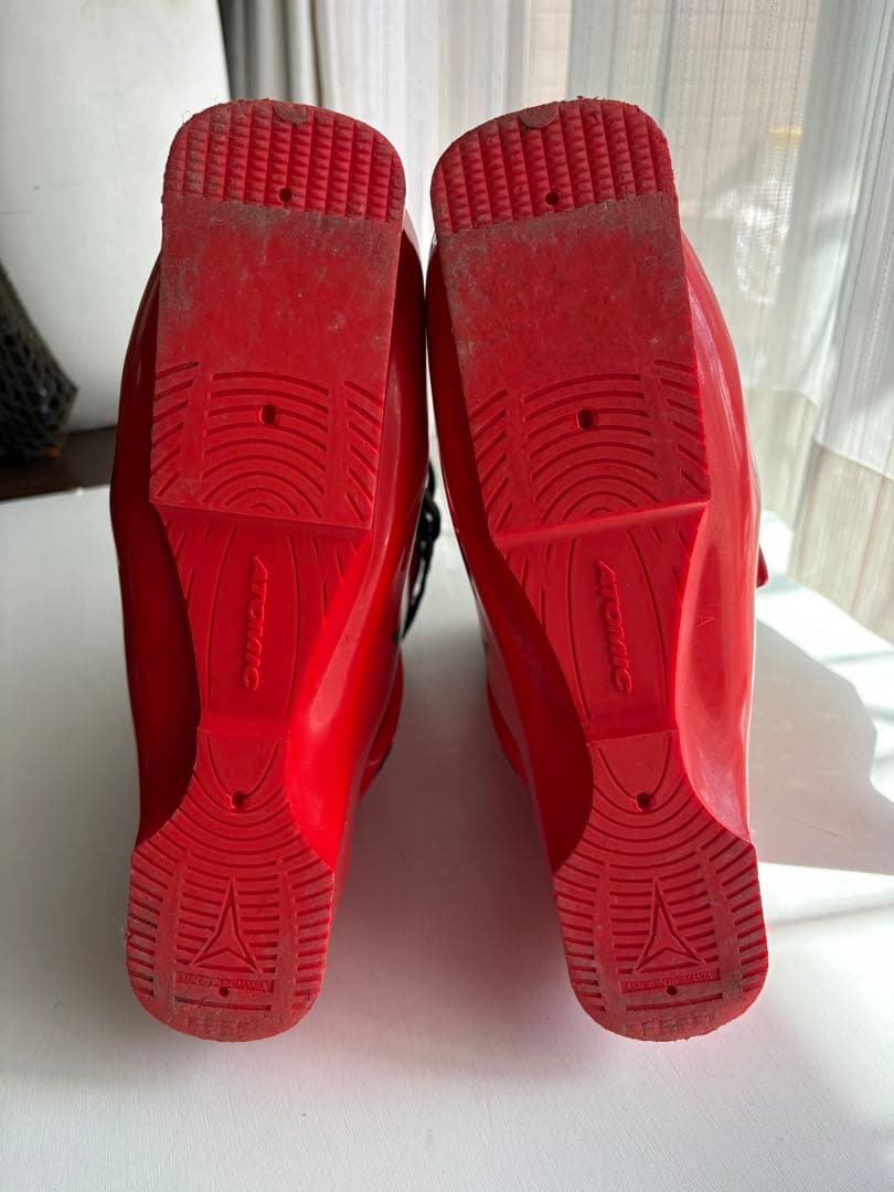 ATOMIC スキー ブーツ レッド