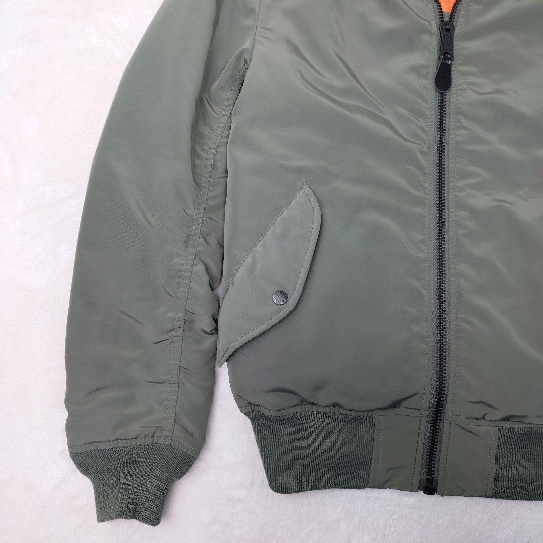 【極美品】 AVIREX フライトジャケット MA-1 カーキ 刺繍ロゴ M