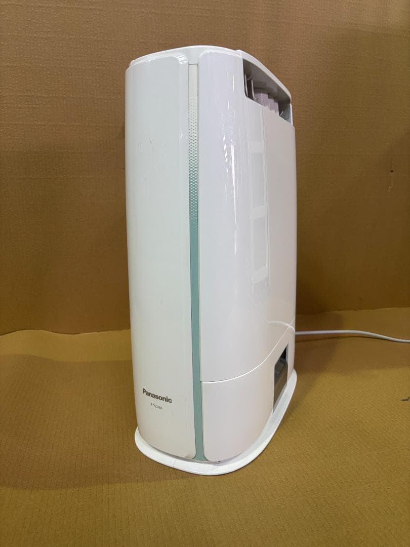 【ゆう】　2021年製　Panasonic 衣類乾燥除湿機 F-YZU60