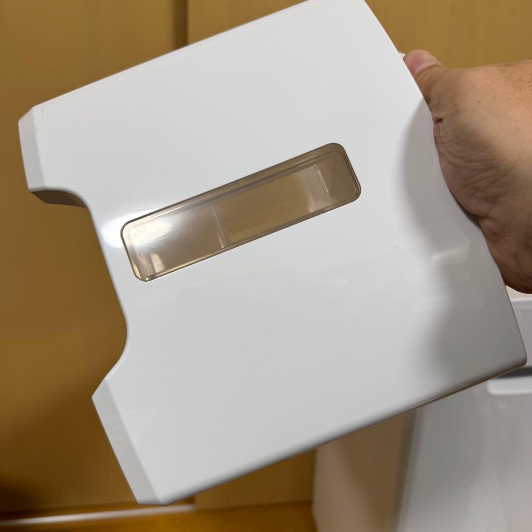 パナソニック　衣類乾燥除湿機　F-YHVX120-W