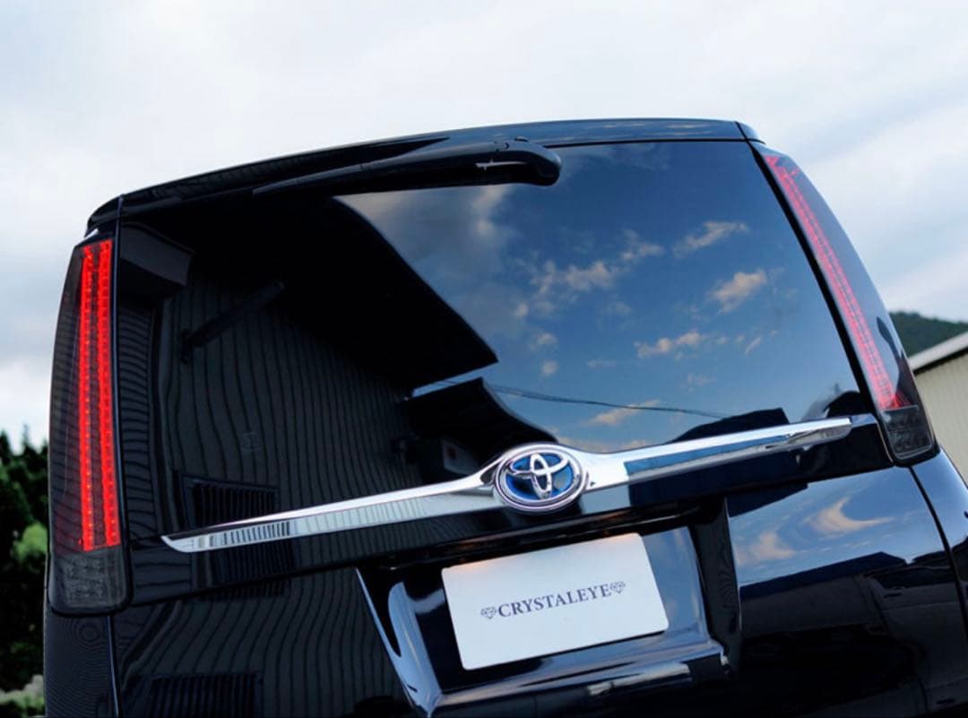 新品　クリスタルアイ　テール　スモークタイプ　ヴォクシー80