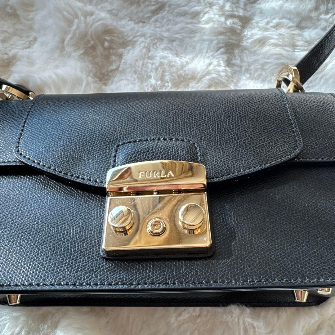 FURLA ショルダーバック