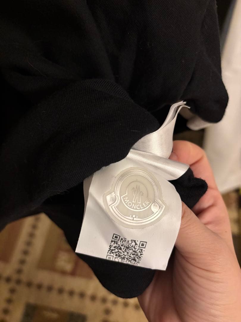 モンクレール　フード付きトレーナー パーカー フーディ レディース