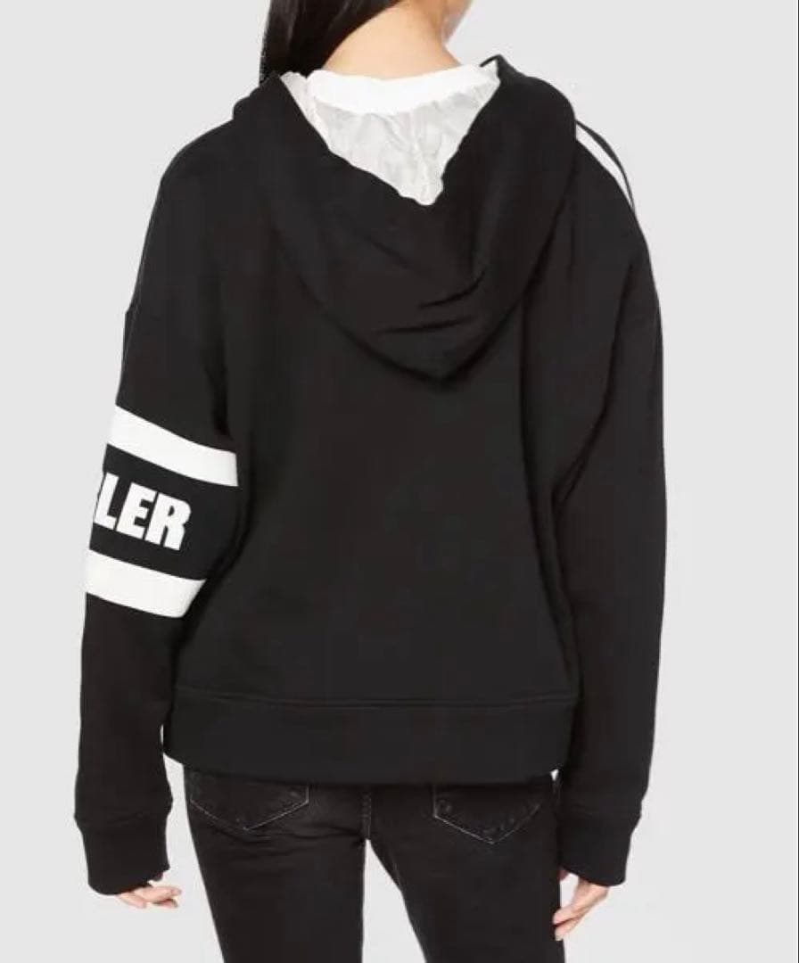 モンクレール　フード付きトレーナー パーカー フーディ レディース