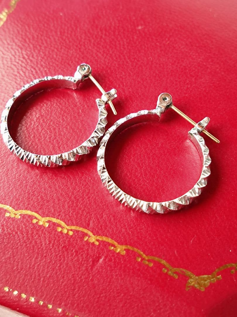 c*y様 サークルデザイン　シルバーカラー　ピアス　K18 18金　2.78グラ