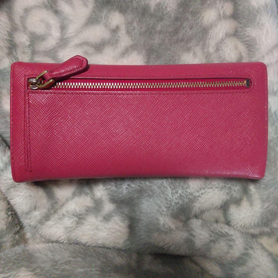 PRADA サフィアーノ三角ロゴ 長財布レッド系