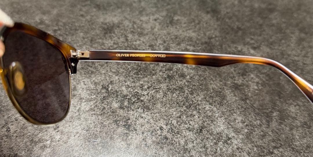 Oliver Peoples サングラス　Bevan