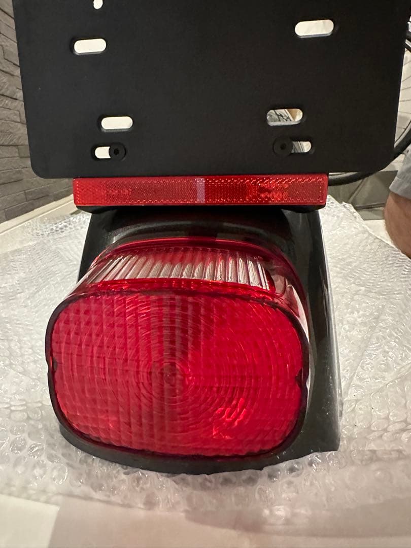 【スポーツスター】純正リアフェンダー　テールランプ付き　ハーレーダビッドソン