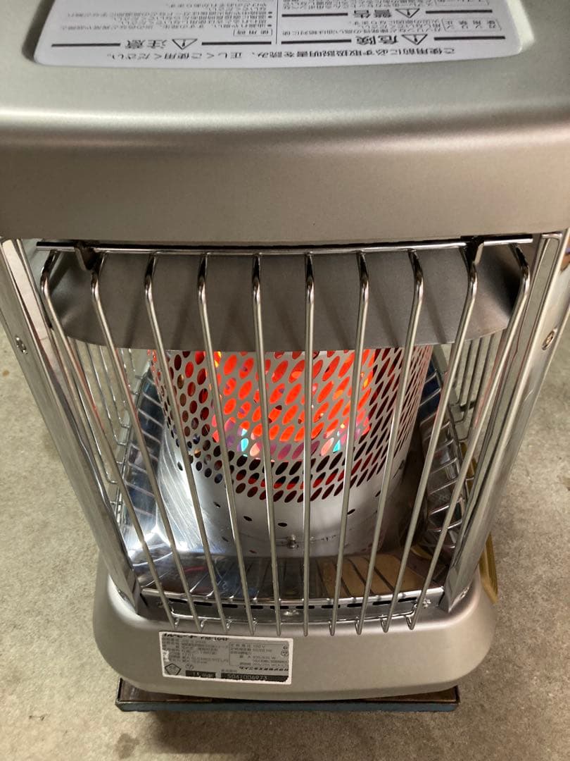 【送料無料❕】業務用ストーブ ダイニチブルーヒーター FM-104Ｆ⑱