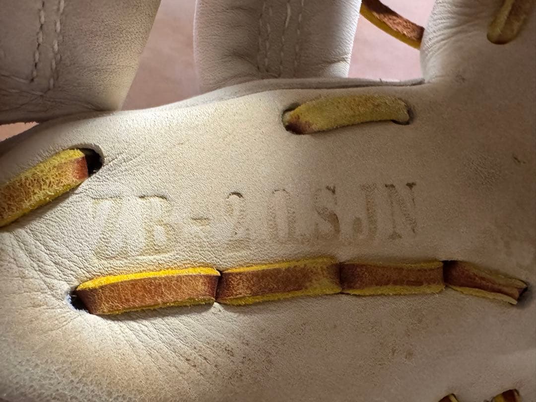 ジームス　少年軟式用グラブ