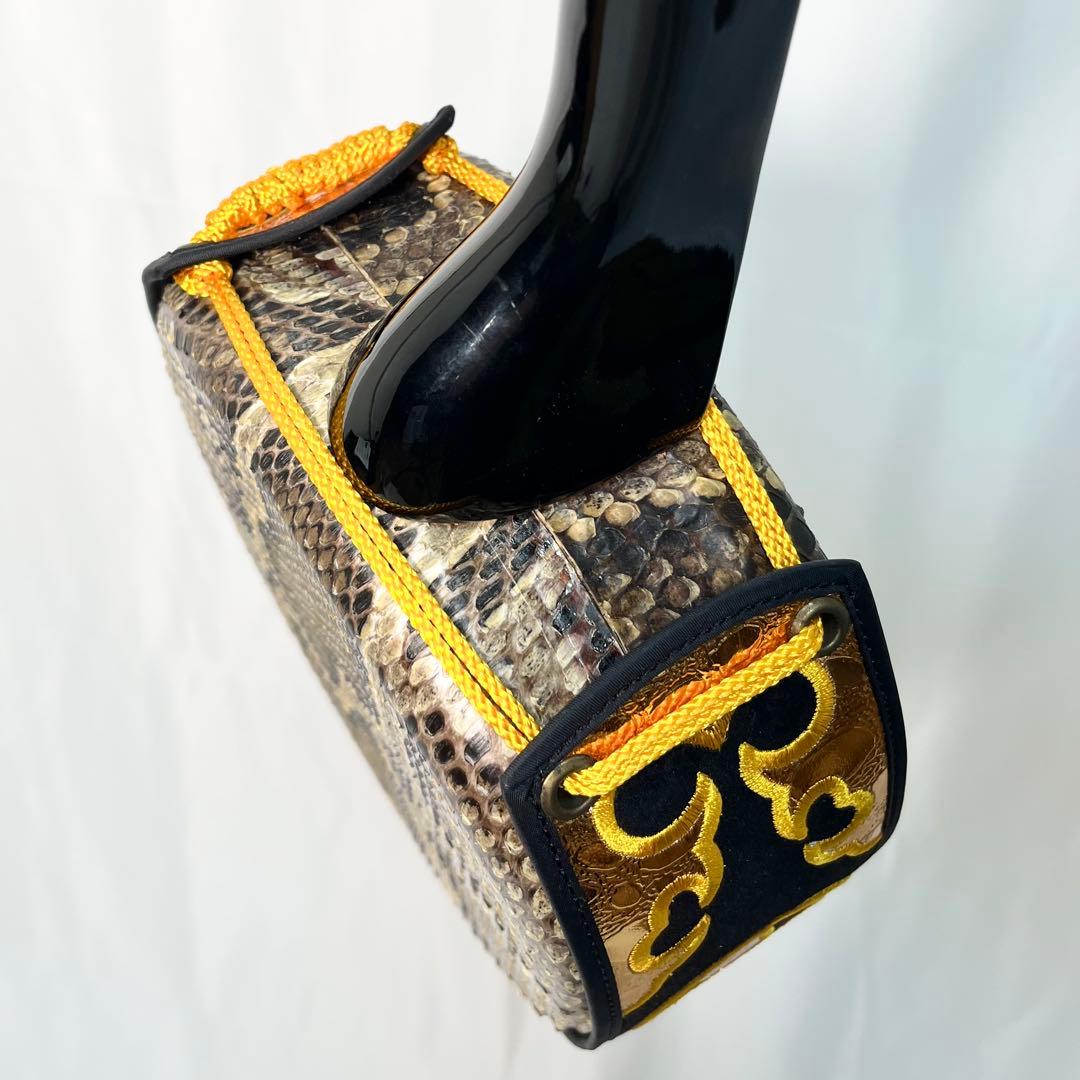 沖縄三線 蛇皮 本革 民謡楽器 民謡 和楽器 三線 ケース付