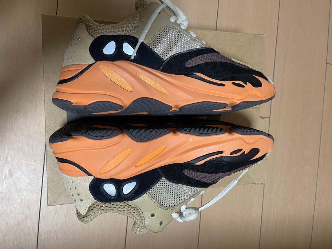 ADIDAS YEEZY BOOST 700 アディダス 23.5