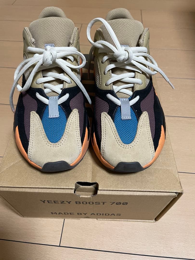 ADIDAS YEEZY BOOST 700 アディダス 23.5
