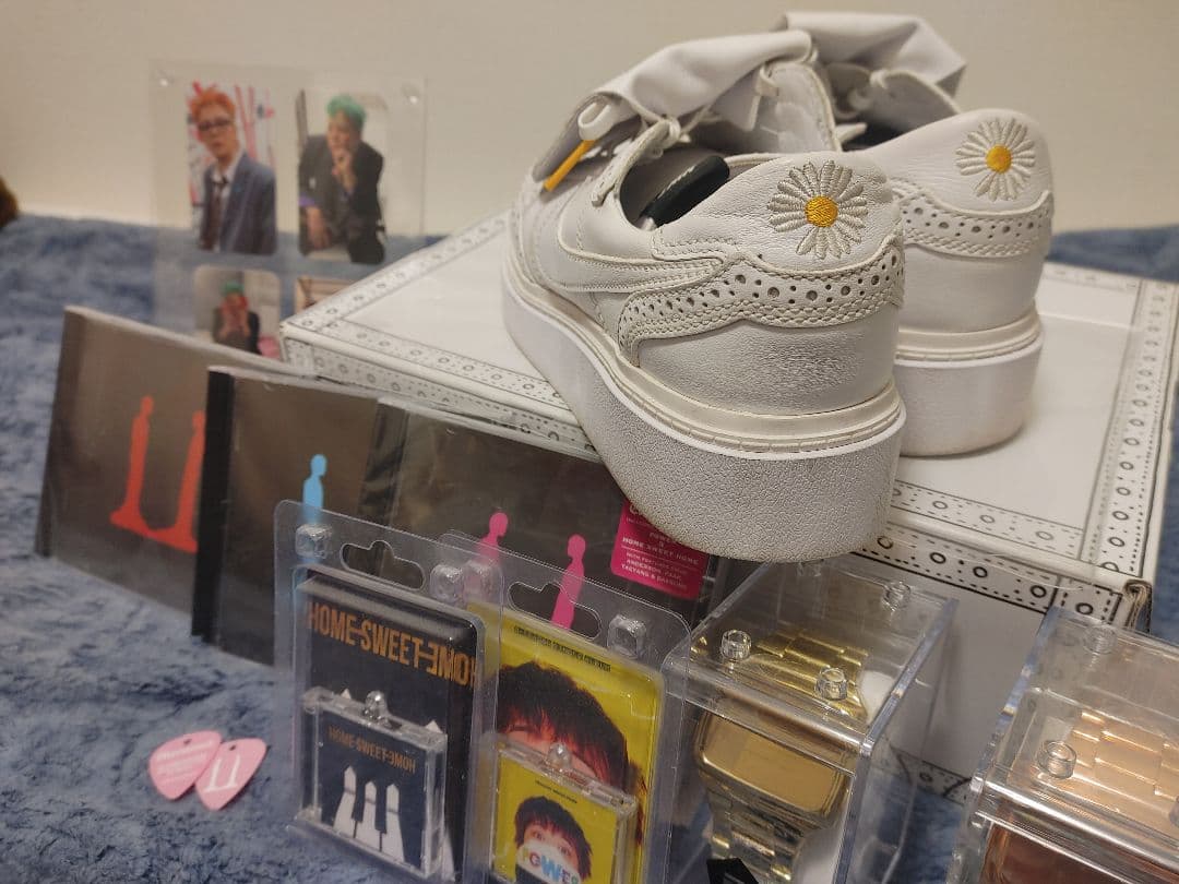 REHAB ホワイト スニーカー BIGBANG VIPグッズ付き