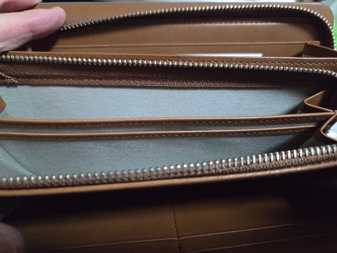 ほぼ新品タグ有　マーガレットハウエルアイデア 長財布 ベンジャミン グレー