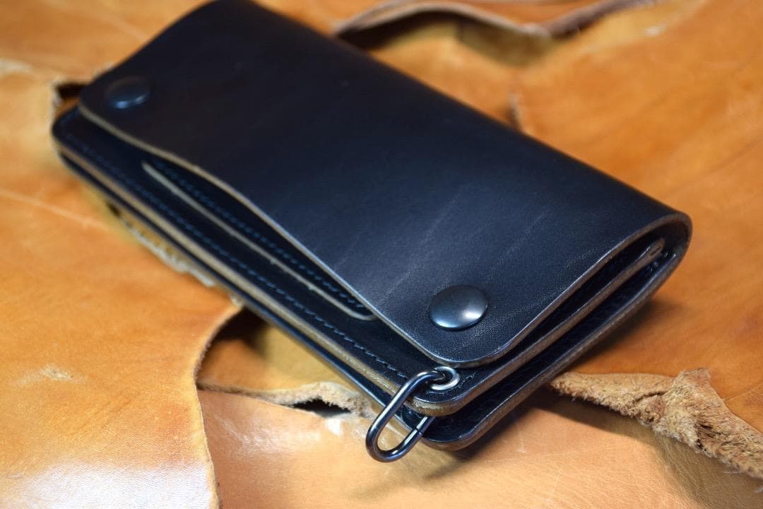 【MARYAM社 ホースバット】　トラッカーウォレット Scovill　黒　茶芯