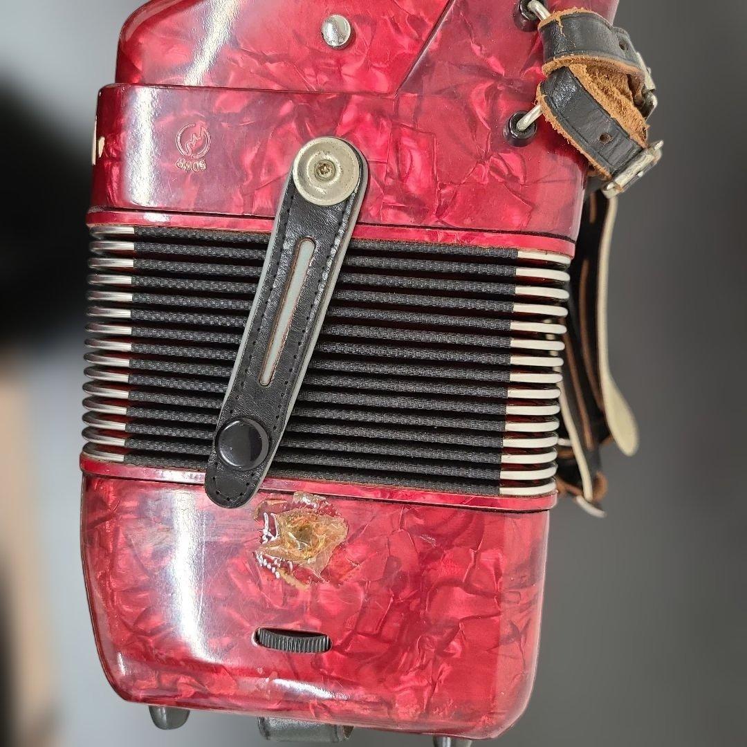 YAMAHA ヤマハ アコーディオン 赤 ベースボタン付き