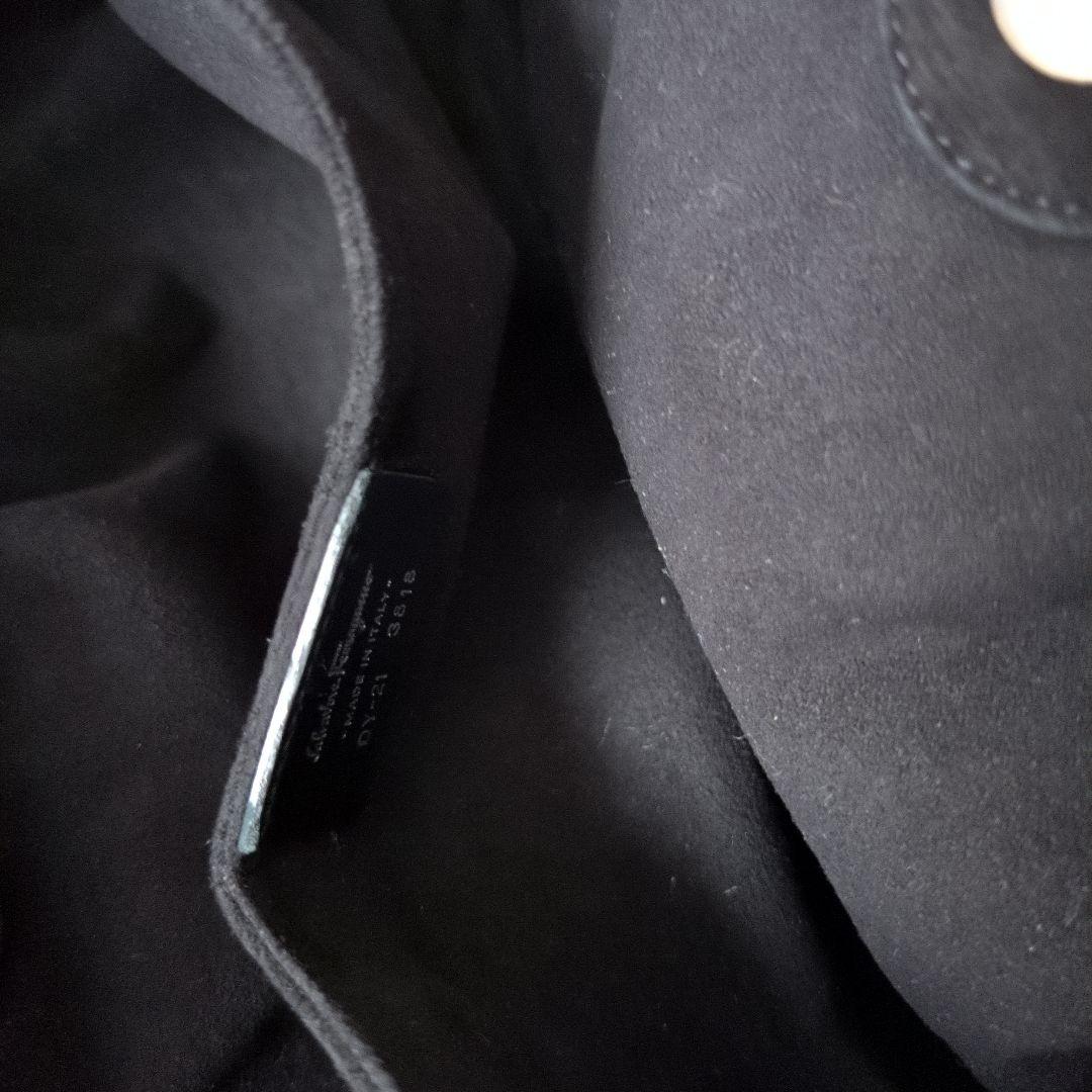 希少✨フェラガモ チェーンショルダーバッグ ガンチーニ スエード 黒